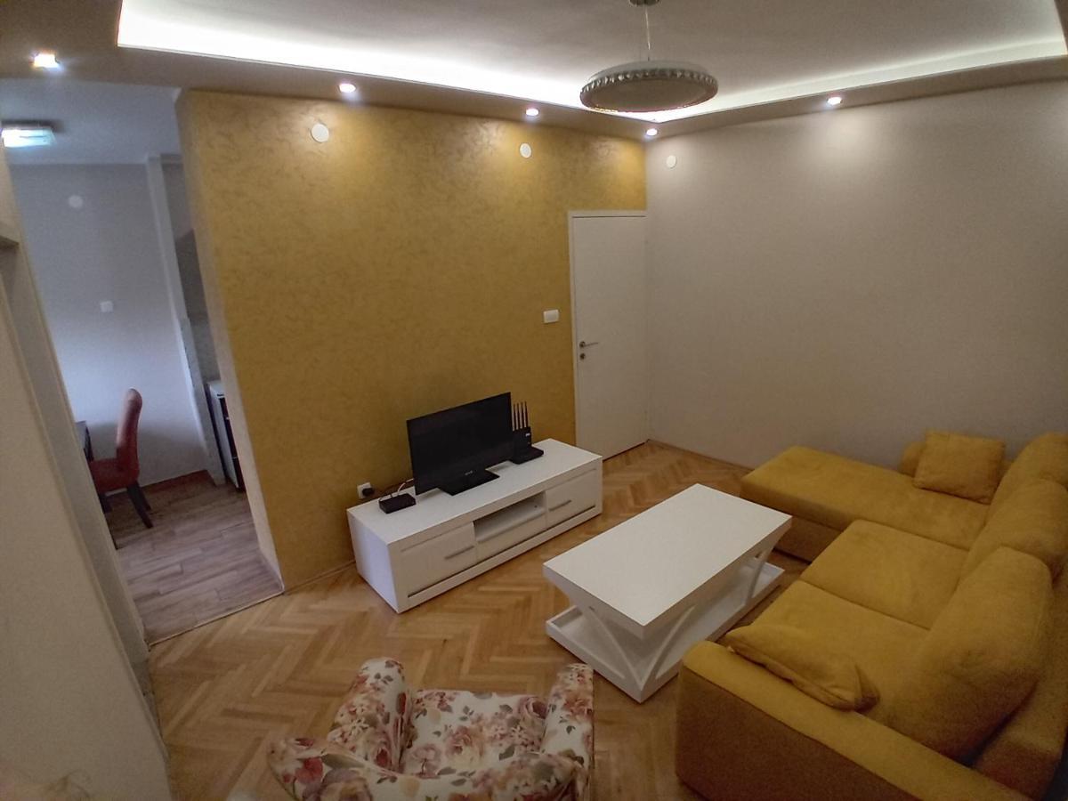 Apartments Mellon Podgorica Buitenkant foto